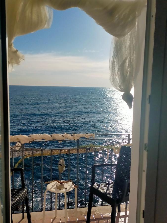 Casa Adriana Fronte Mare Apartment Монополи Екстериор снимка