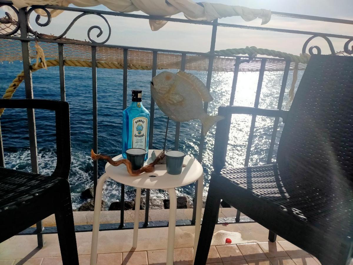 Casa Adriana Fronte Mare Apartment Монополи Екстериор снимка