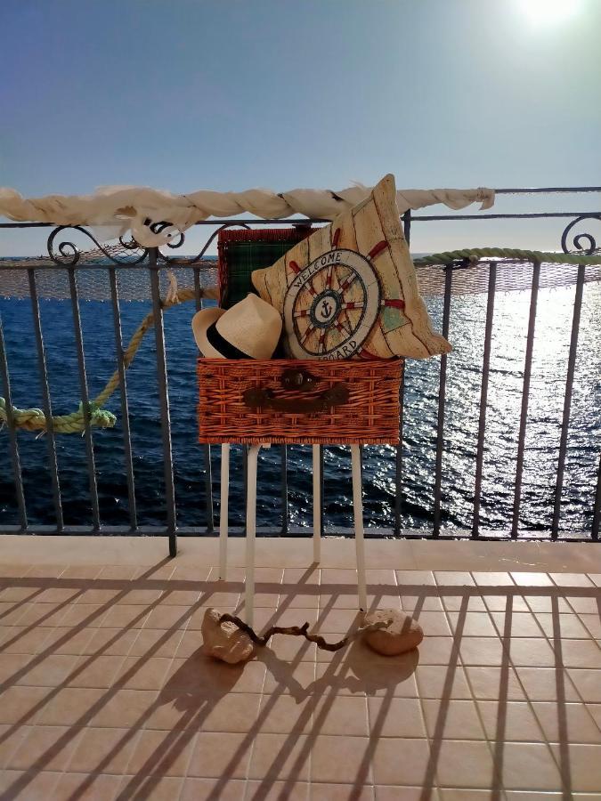 Casa Adriana Fronte Mare Apartment Монополи Екстериор снимка