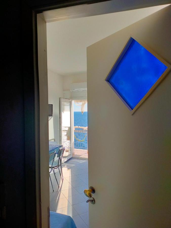 Casa Adriana Fronte Mare Apartment Монополи Екстериор снимка