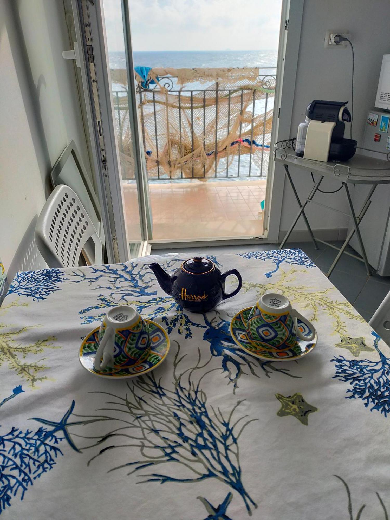 Casa Adriana Fronte Mare Apartment Монополи Екстериор снимка