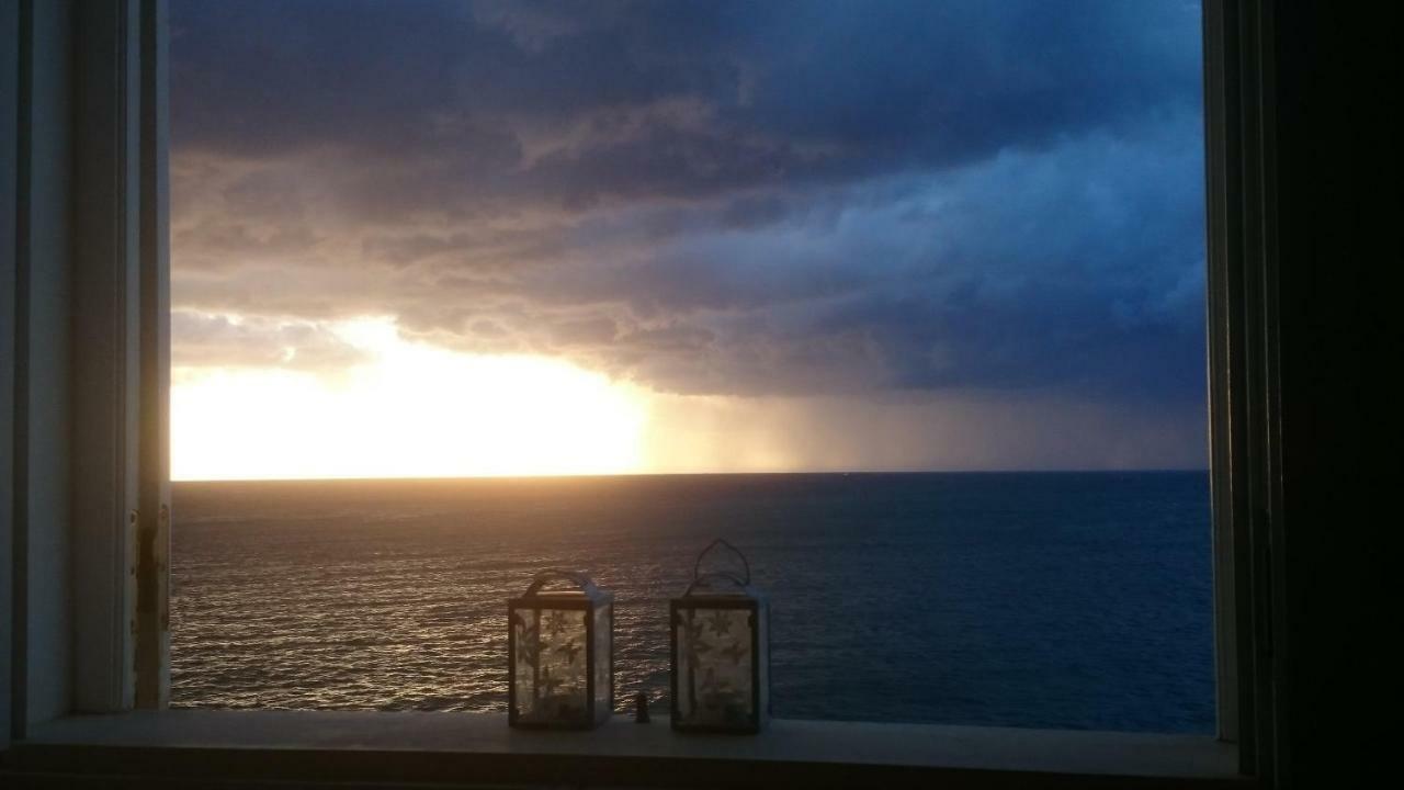 Casa Adriana Fronte Mare Apartment Монополи Екстериор снимка