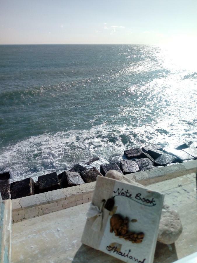 Casa Adriana Fronte Mare Apartment Монополи Екстериор снимка
