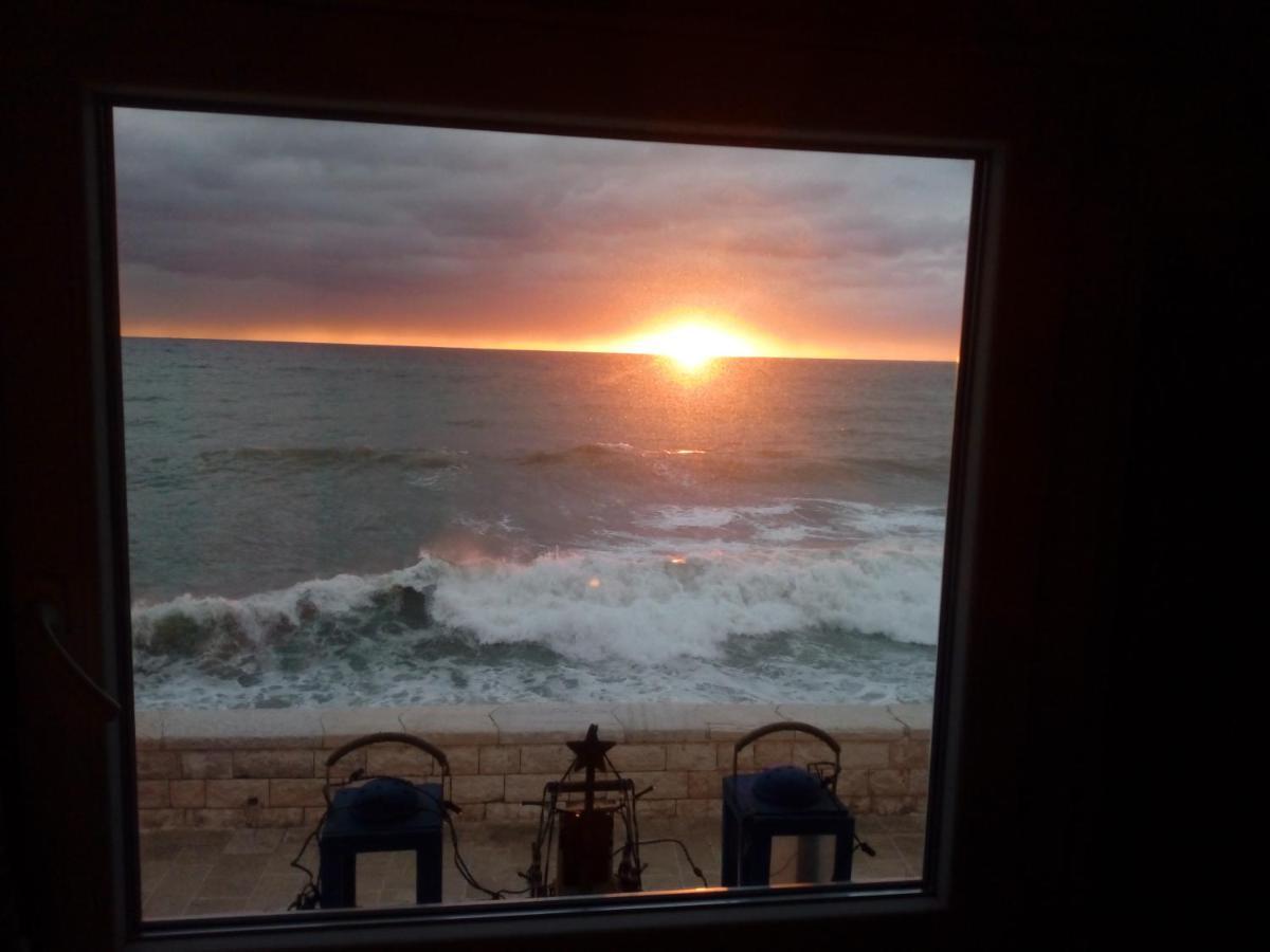 Casa Adriana Fronte Mare Apartment Монополи Екстериор снимка